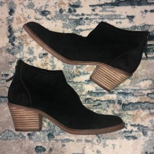 Dolce Vita Black Suede Booties Size 7.5